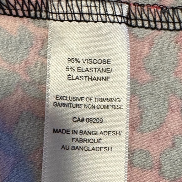 Cleo Petites Red & Black Animal Print Top XL w/ Faux Leather Trim Long Sleeve - Picture 12 of 13